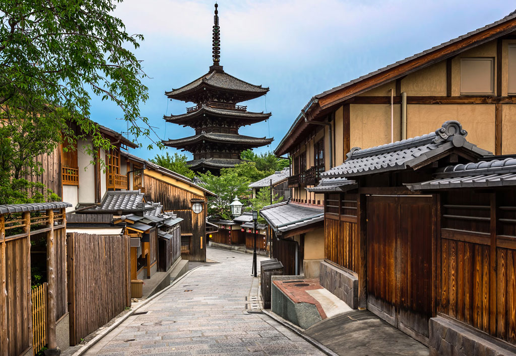 kyoto yasaka  tour giappone antico estate 2024 sogna viaggi